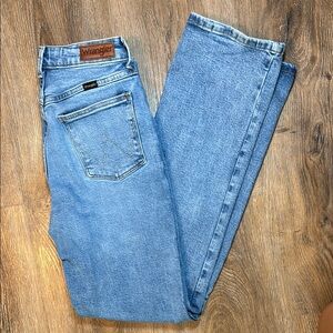 Wrangler High Rise Light Blue Straight Jeans